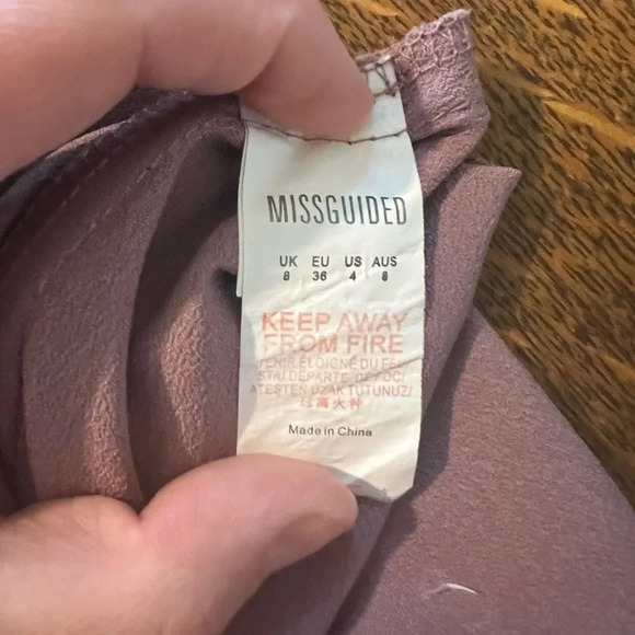 Misguided Women’s Pleated knee length Skirt size 4 in rose - Picture 4 of 4